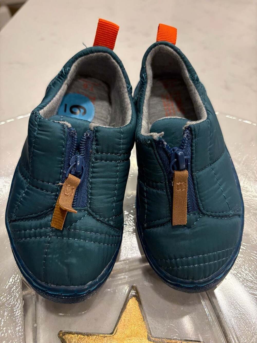 TOMS Kids Blue Quilted Puffer Zip-Up Slippers Shoes Size 6